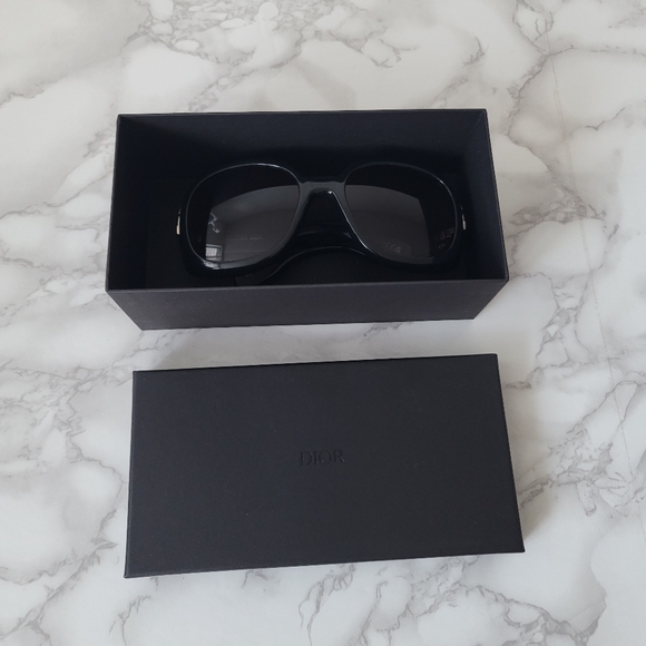 NEW DIOR CD40114I Black Sunglasses - Picture 12 of 15